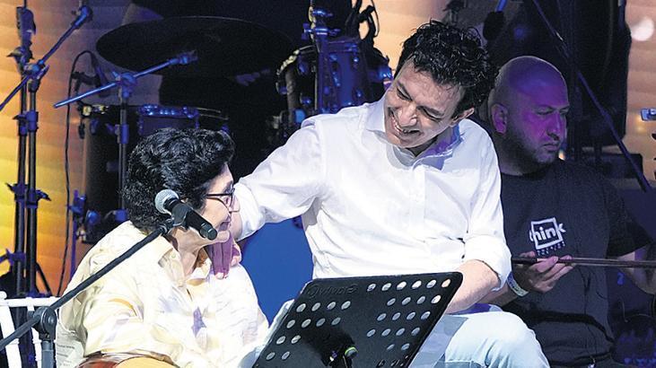 Harbiye’de türkü gecesi