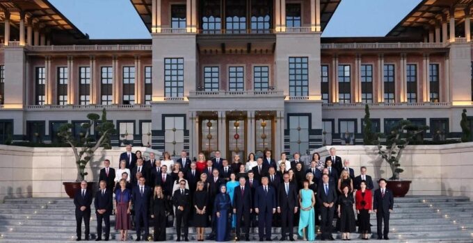 Hatipoğlu: Türkiye, Dünya Diplomasisinin ve Krizlerin Çözümünün Merkezi Haline Geldi