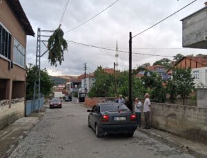 Havza’da Sağanak ve Rüzgar Hayatı Olumsuz Etkiledi