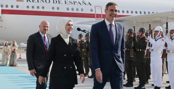 İspanya Başbakanı Sanchez, NATO Zirvesi için Ankara’ya geldi