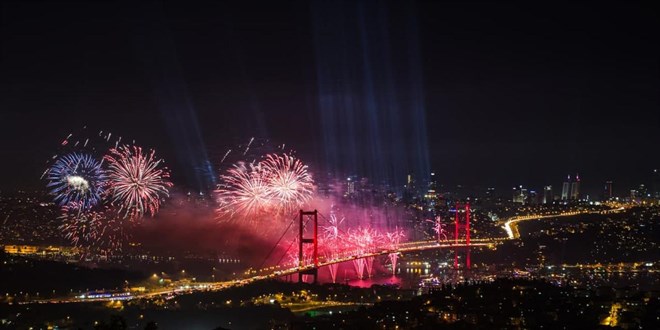 İstanbul'da havai fişek ve meşale kullanımı yasaklandı