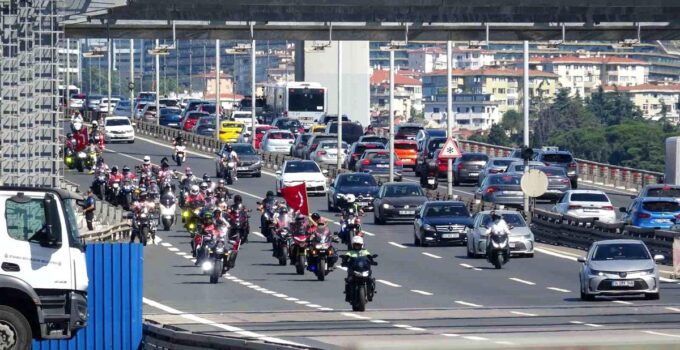İstanbul’da bisikletli ve motosikletli kortejle 15 Temmuz anması