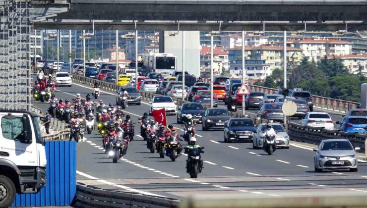 İstanbul’da bisikletli ve motosikletli kortejle 15 Temmuz anması