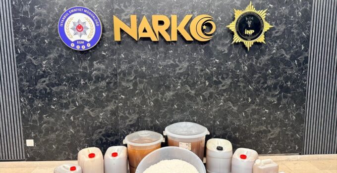 İstanbul’da düzenlenen operasyonda 239 kilo sentetik uyuşturucu ele geçirildi