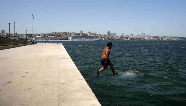 İstanbul’da sıcak hava bunalttı: Kimi denizde serinledi kimi gölgelik alanda dinlendi