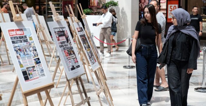 İzmir’de 15 Temmuz Gazetecilik Atölyesi Sergisi Açıldı