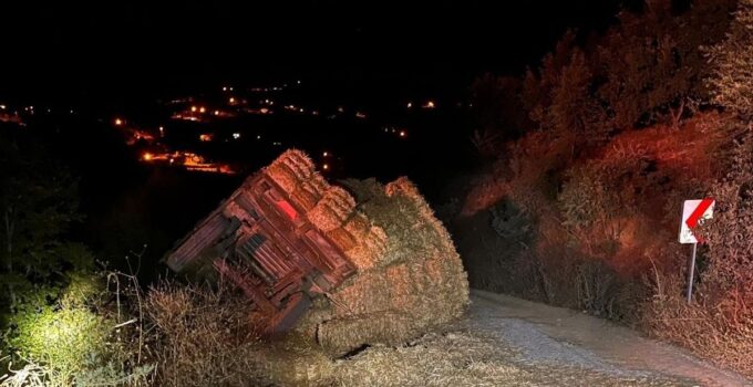 İzmir’de devrilen traktörün sürücüsü öldü