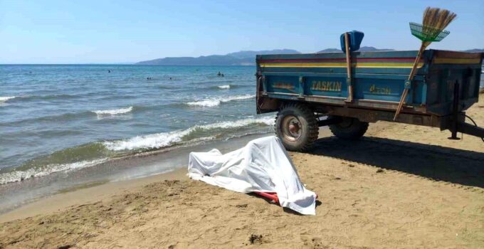 İzmir’de sahilde erkek cesedi bulundu