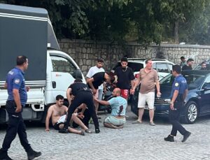 Kağıthane’de yol verme kavgası: 4 yaralı, 3 gözaltı