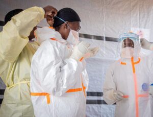 Kanada, Ebola Salgınına Yönelik Yeni Sınır Önlemleri Açıkladı