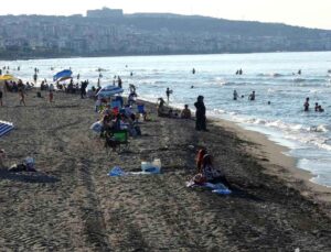 Karadeniz’de rip akıntısı uyarısı: “Hayatın kıyısından uzaklaşmayın”
