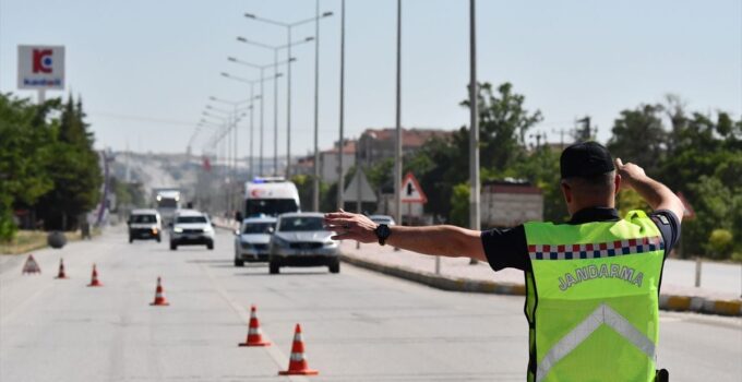 Konya-Ankara kara yolunda NATO Liderler Zirvesi kapsamında denetimler artırıldı