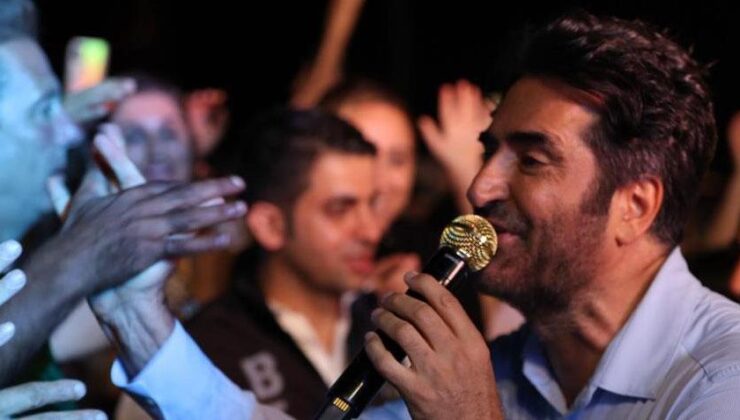 Mahsun Kırmızıgül 100 bin kişinin önünde sahne aldı! 'Bu geceyi ömrüm boyunca unutmayacağım'