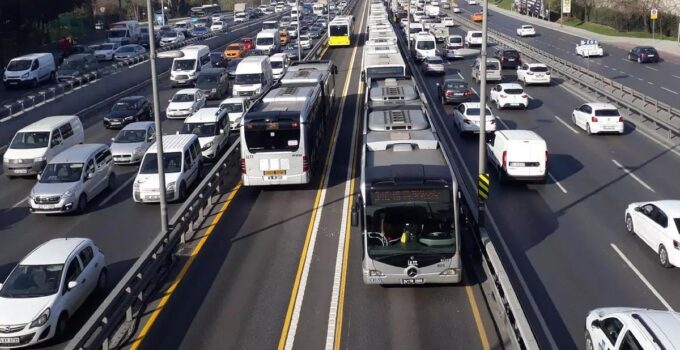 Metrobüs yarın FSM Köprüsü’nü kullanacak