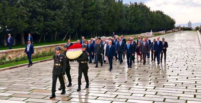 NATO heyetinden Anıtkabir’e ziyaret