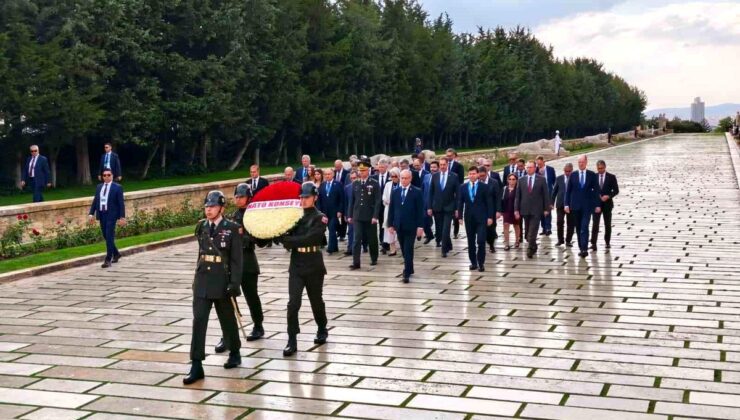 NATO heyetinden Anıtkabir’e ziyaret
