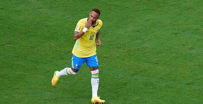 Neymar, milli takım kariyerini noktaladı