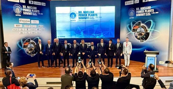 Rosatom, Akkuyu NGS’deki son durumu ve düşük karbonlu enerji çözümlerini İstanbul’daki zirvede paylaştı