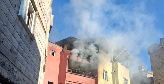Siirt’te ev yangını