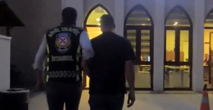 Sosyal medyada paylaştı, sanal devriyeye yakalandı: Ümraniye’de makas atan sürücüye rekor ceza