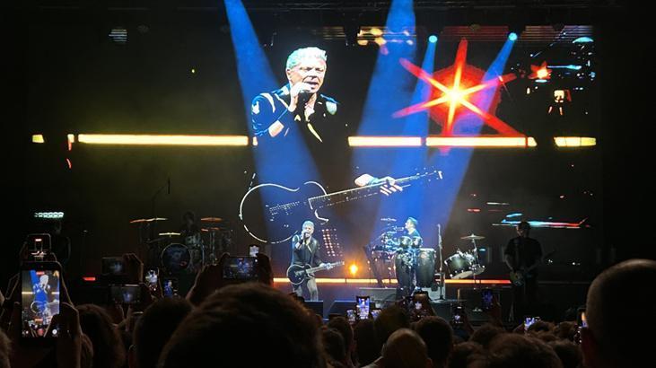 The Offspring coşkusu! 20 yıl sonra İstanbul'da konser verdiler