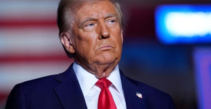 Trump’tan İran’a: Anlaş ya da santralleriniz yok olur