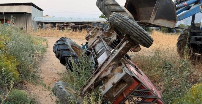 Tümseğe çarpan traktör devrildi, 16 yaşındaki çocuk ağır yaralandı