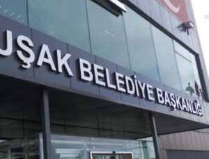 Uşak Belediyesi’nde maaş soruşturması: 17 kişiye operasyon