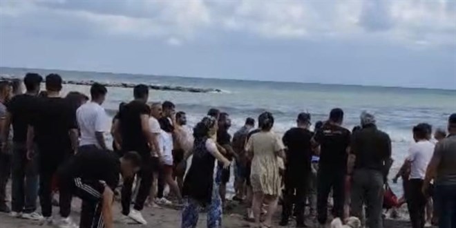 Valiliğin uyarısına rağmen denize girdiler, 1 kişi öldü