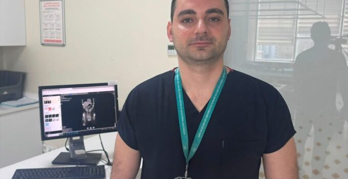 Zayıflamak için kendini kusturmaya çalışırken diş fırçası yuttu