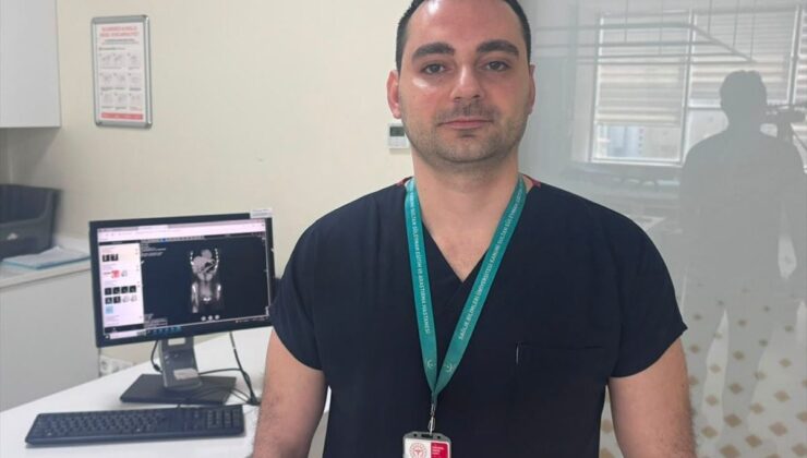 Zayıflamak için kendini kusturmaya çalışırken diş fırçası yuttu