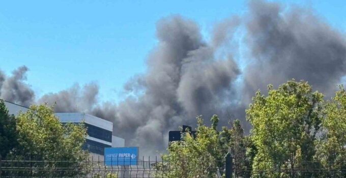 Akyurt’ta market deposunda yangın