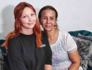 Anne-kız kanseri yendi: Adana’da konvoyla kutladılar