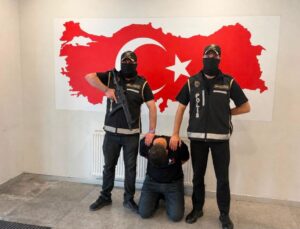 Azerbaycan’da yakalanan suç örgütü bağlantılı şüpheli Türkiye’ye getirildi