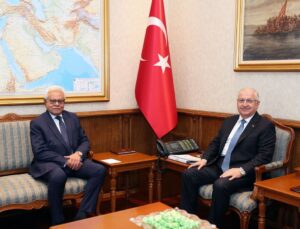 Bakan Güler, Pakistan’ın Ankara Büyükelçisi Cüneyd’i kabul etti