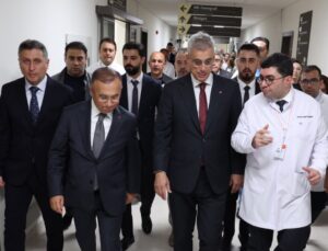 Bakan Memişoğlu, saldırıya uğrayan Milletvekili Meriç’i ziyaret etti