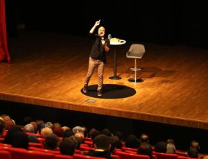 Bekir Develi “Fani But Funny” gösterisiyle Türkiye turnesine çıkacak