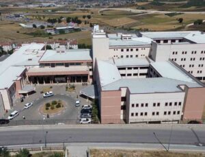 Bursa’da Çocuk ve Ergen Sigara Bırakma Poliklinikleri Hizmete Açıldı