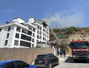 Büyükçekmece’de yangın: 5 katlı binada panik