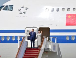 Çin Cumhurbaşkanı Xi Jinping Kırgızistan’a Resmi Ziyarette Bulundu