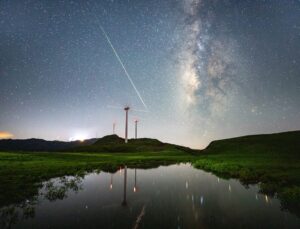 Çin’de Perseid Meteor Yağmuru Gökyüzünde Görsel Şölen Oluşturdu
