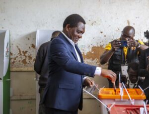 Çin’den Zambiya’da yeniden seçilen Devlet Başkanı Hichilema’ya tebrik