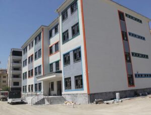 Cizre’de 24 derslikli yeni okul incelemesi