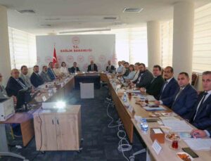 Erzurum’da Halk Sağlığı Değerlendirme Toplantısı: Bölgesel Sağlık Hizmetleri Masaya Yatırıldı