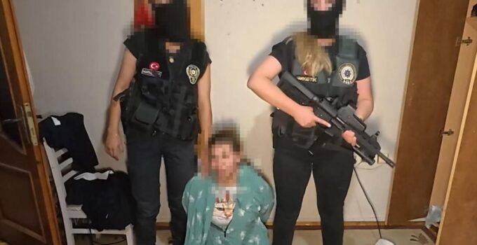 Fas’ın kırmızı bültenle aradığı kadın Avcılar’da yakalandı