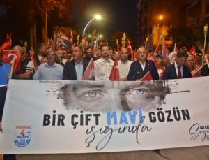 Gelibolu’da Zafer Bayramı Fener Alayı Coşkusu