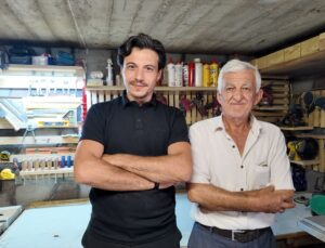 İmam Hatibin Marangoz Atölyesi Çocuklara El Becerisi Kazandırıyor