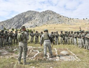 Isparta’da 36’ncı Dönem Komando İhtisas Kursu Tamamlandı