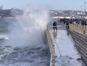 İstanbul Valiliği perşembe için fırtına uyarısı yaptı