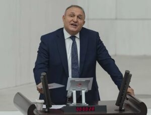İYİ Parti’den AK Parti’ye geçiş: Ömer Karakaş istifa etti